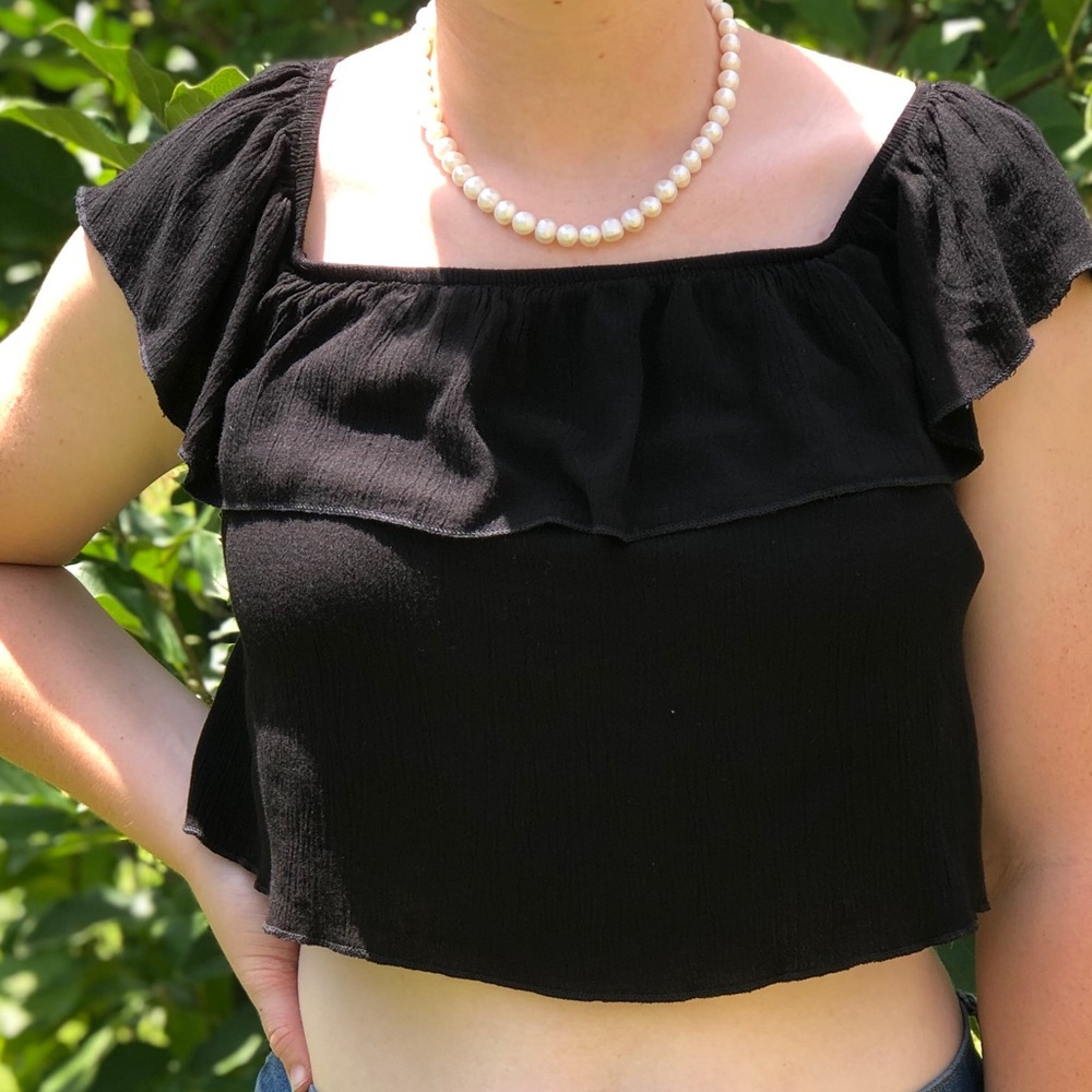 Black crop top